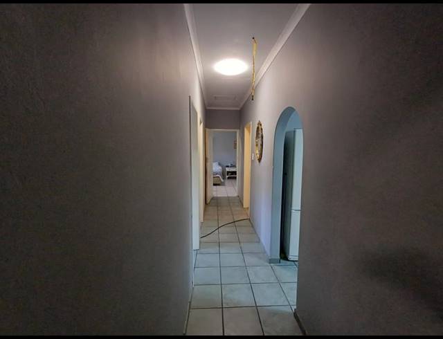 3 BEDROOM HOUSE FOR SALE IN MOUNTAIN VIEW